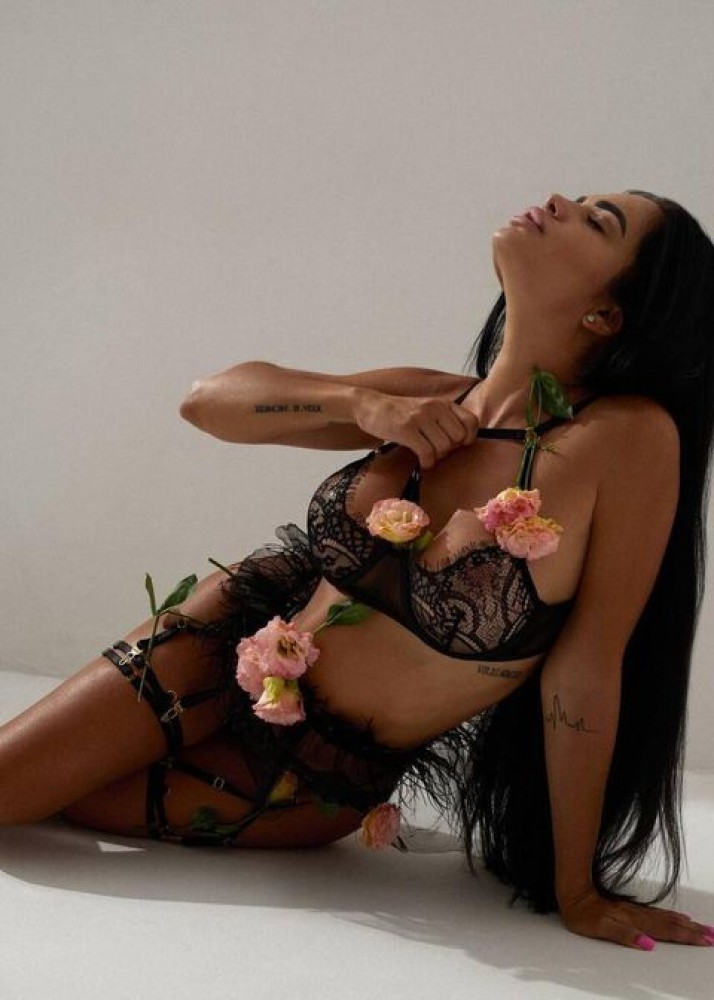 Индивидуалка Эвелина фото № 2 в городе Курган