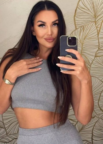 Лара, Г. Курган